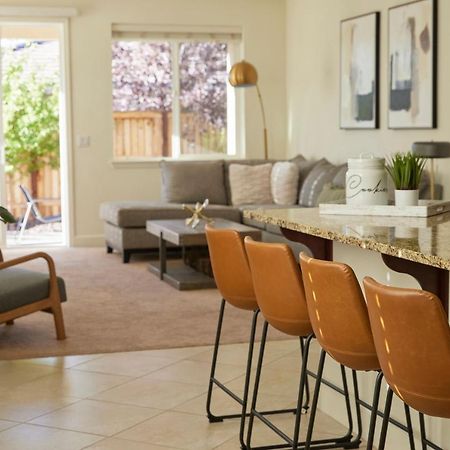 New Upscale House, Tahoe 30-Min W/ Cal King Reno Exterior photo