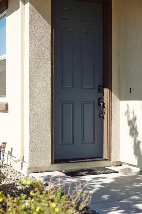 New Upscale House, Tahoe 30-Min W/ Cal King Reno Exterior photo