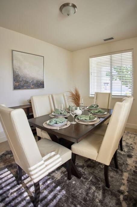 New Upscale House, Tahoe 30-Min W/ Cal King Reno Exterior photo
