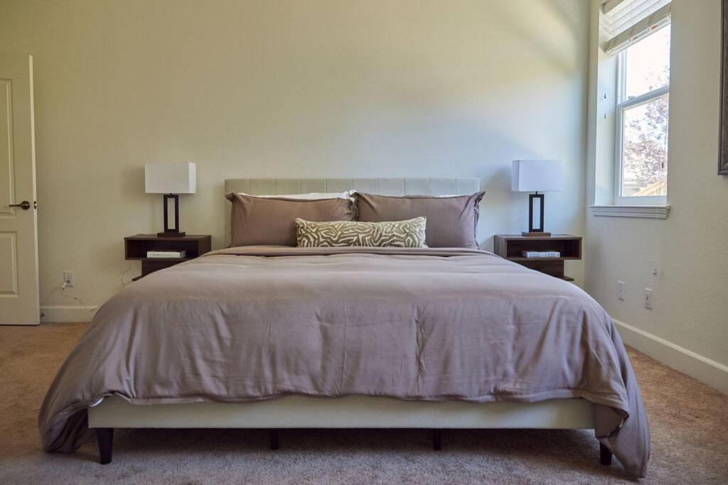 New Upscale House, Tahoe 30-Min W/ Cal King Reno Exterior photo